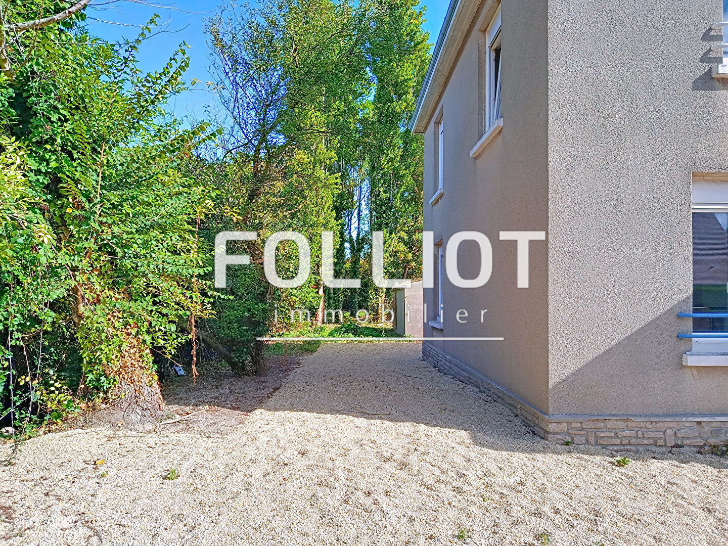 Photo Immeuble Courseulles Sur Mer 6 pièce(s) 140 m2 image 3/6