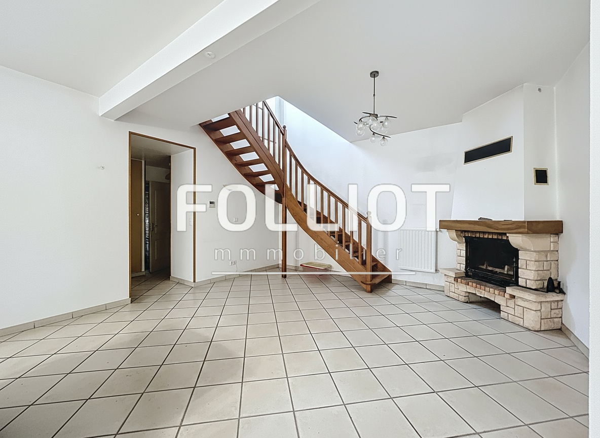 Photo Maison à vendre à AVRANCHES - 6 pièces, 4 chambres image 3/6