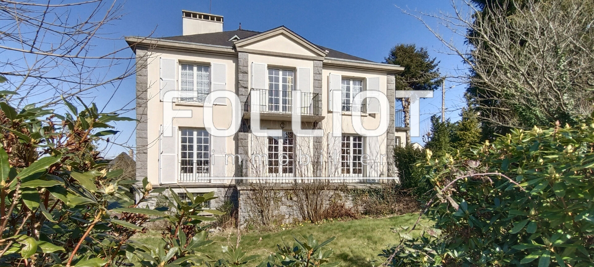 Agence immobilière de CABINET FOLLIOT - VILLEDIEU LES POELES