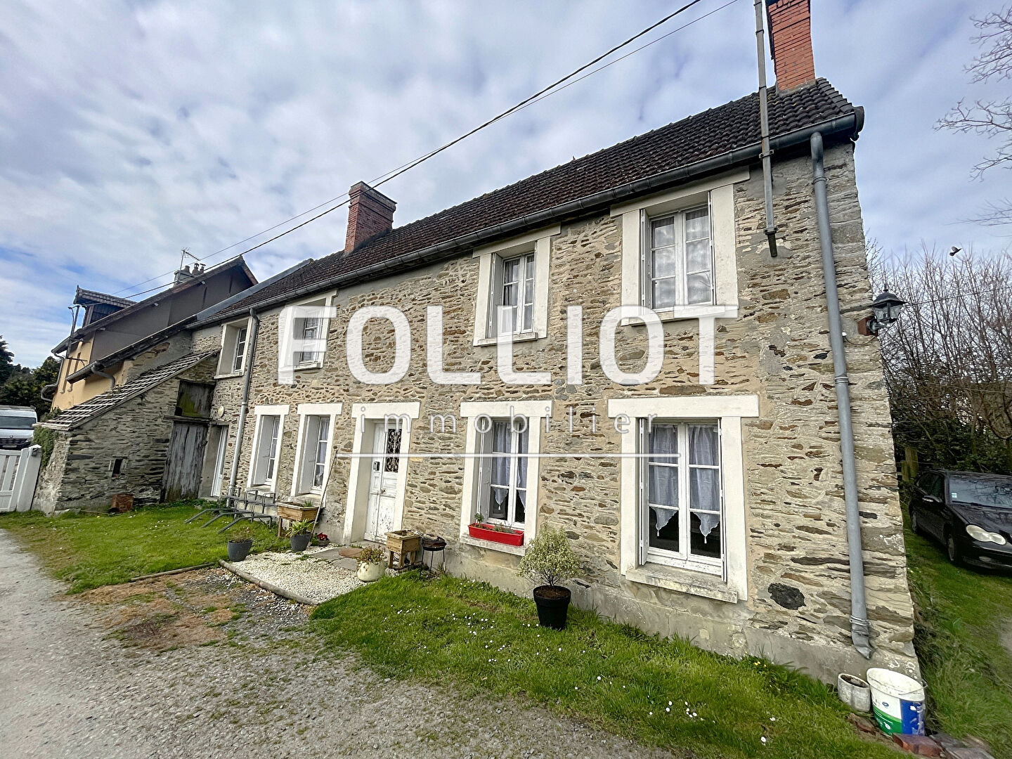 Photo Maison en pierres à vendre à Saint Lo image 2/6
