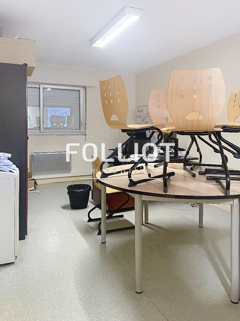 Photo Entrepôt / local industriel Canisy image 6/6