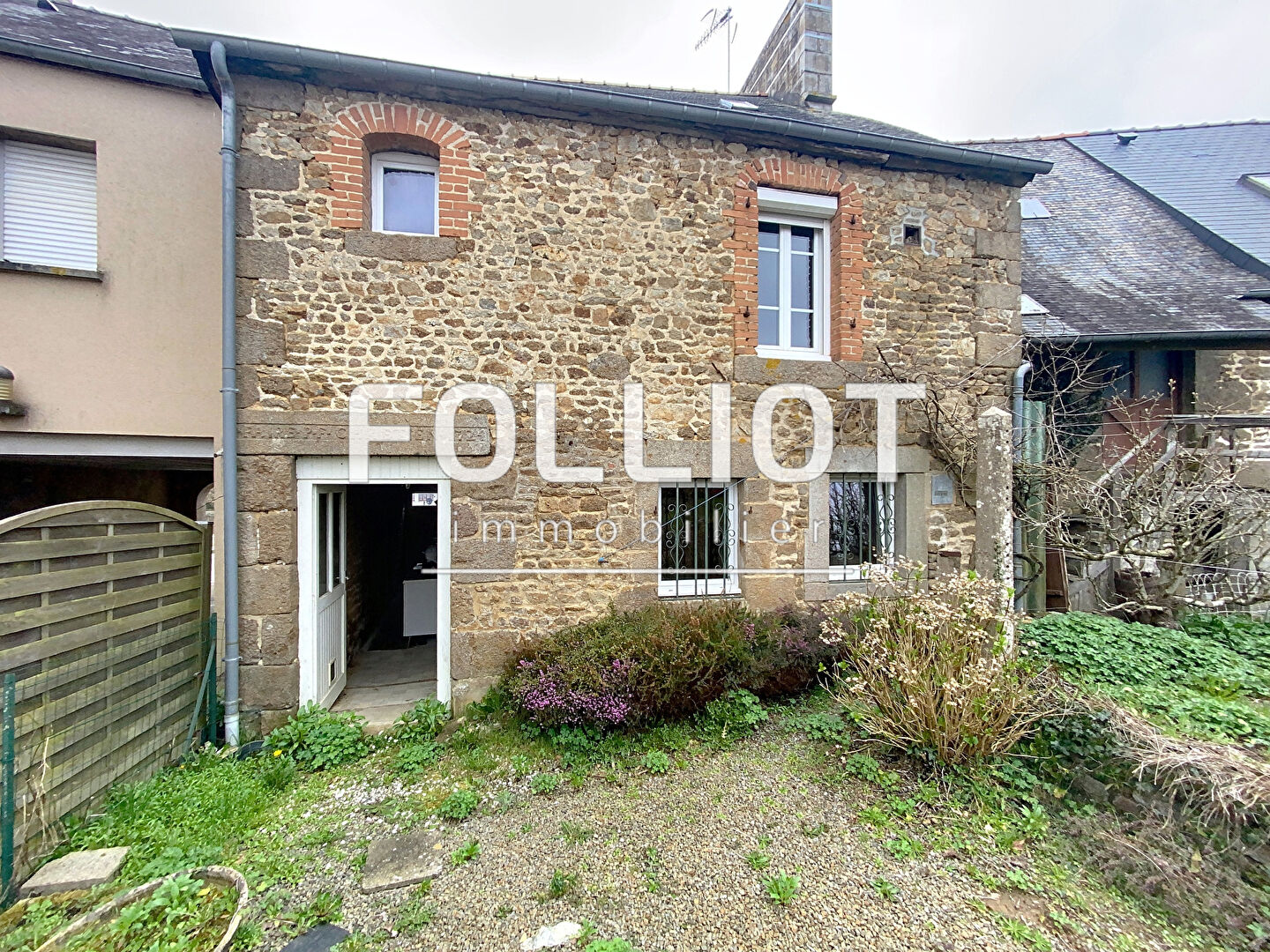A VENDRE Maison La Bazouge Du D. 4 pièces 89 m²