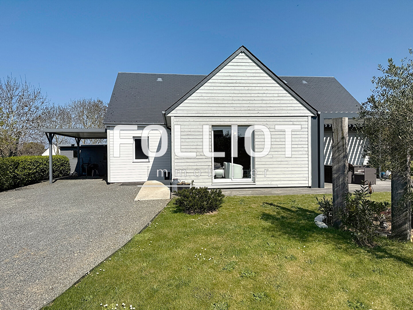 Agence immobilière de CABINET FOLLIOT - AGON-COUTAINVILLE