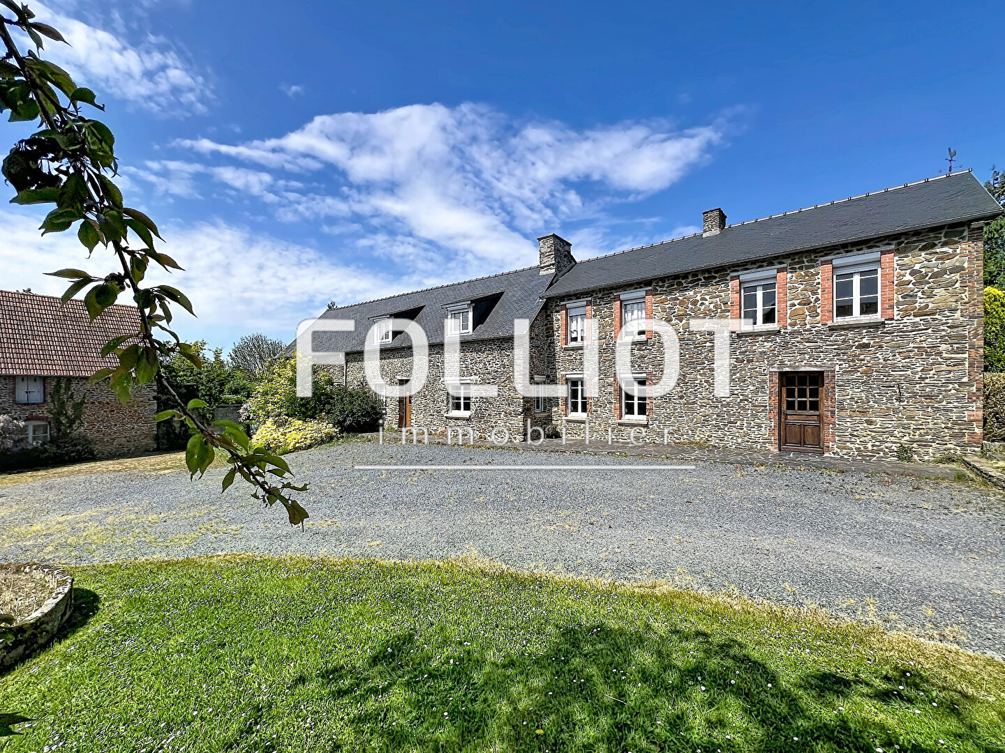 Agence immobilière de CABINET FOLLIOT - SAINT LÔ