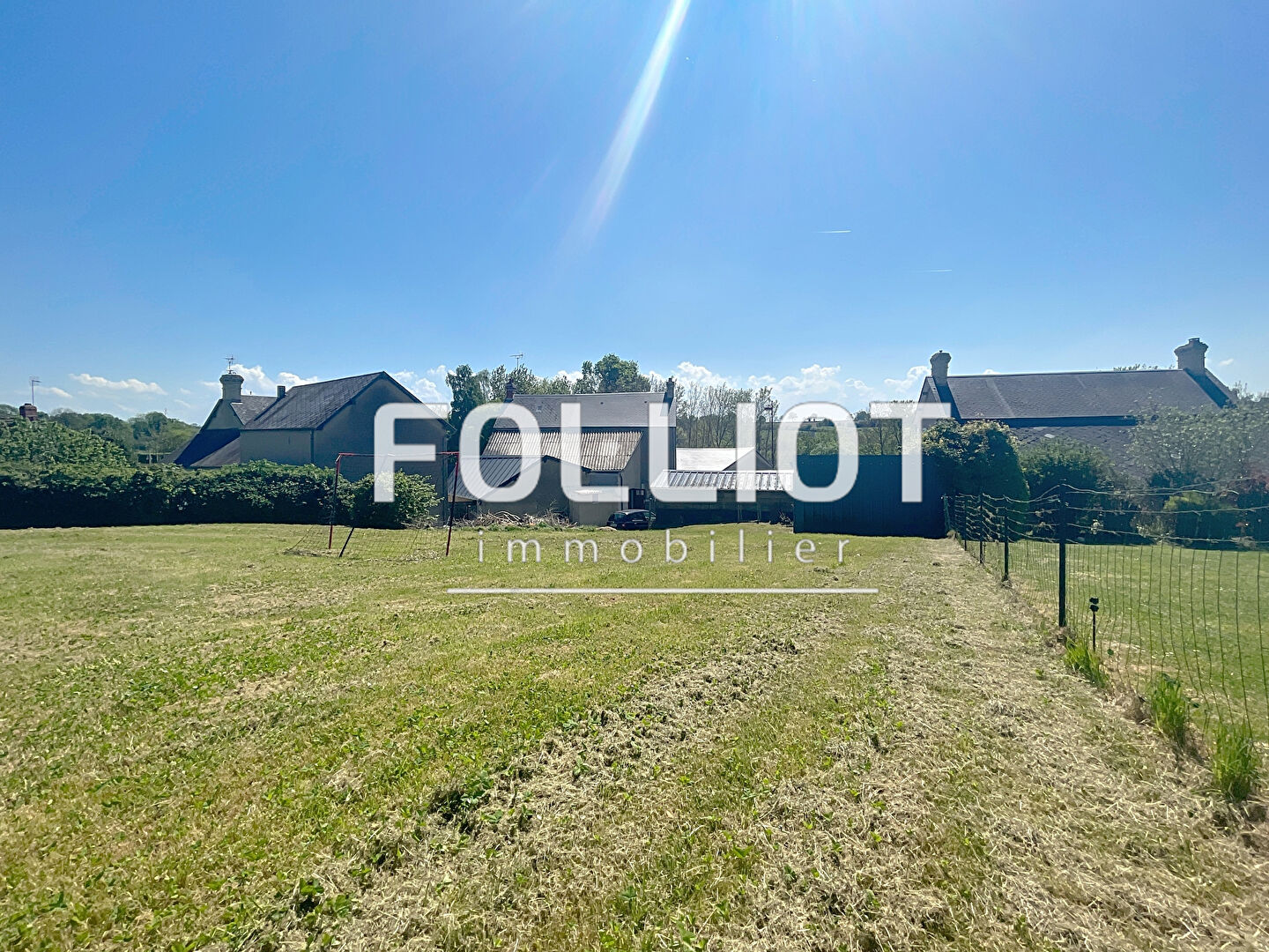 Photo A VENDRE Terrain Moon Sur Elle 1039 m2 50680  10MN SAINT LO image 2/3