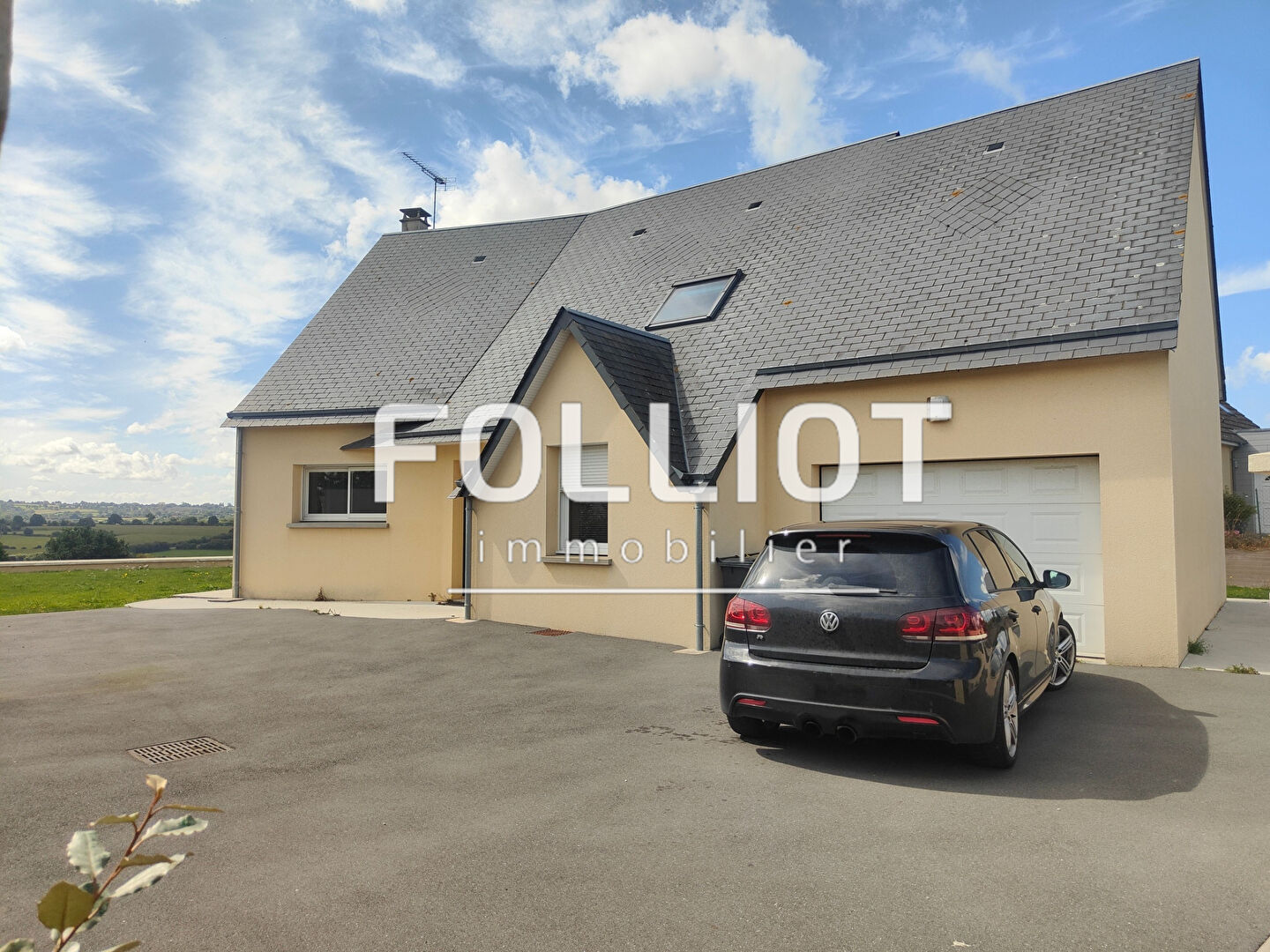 Maison Conde Sur Vire avec vie de plain pied 155 m2