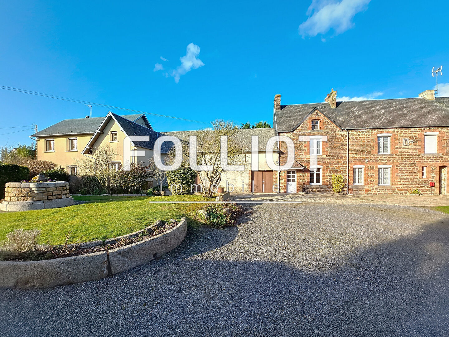 Photo Maison Bricqueville Sur Mer, 2 kms de la mer image 2/6