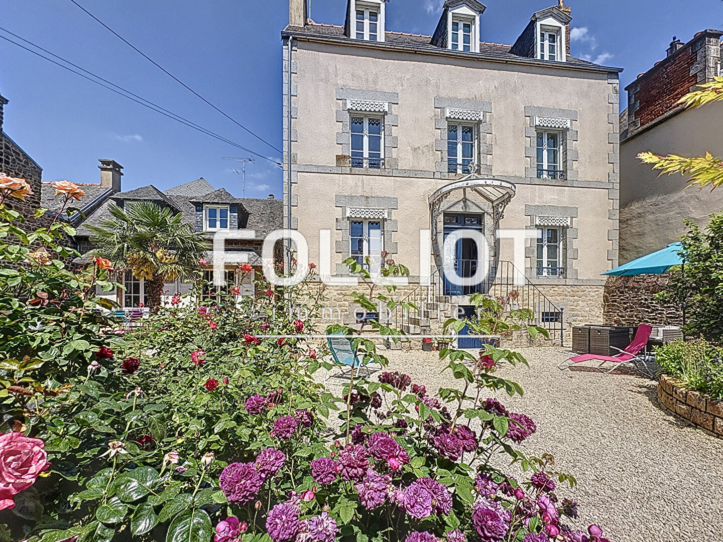 A VENDRE Maison de Maître FOUGERES