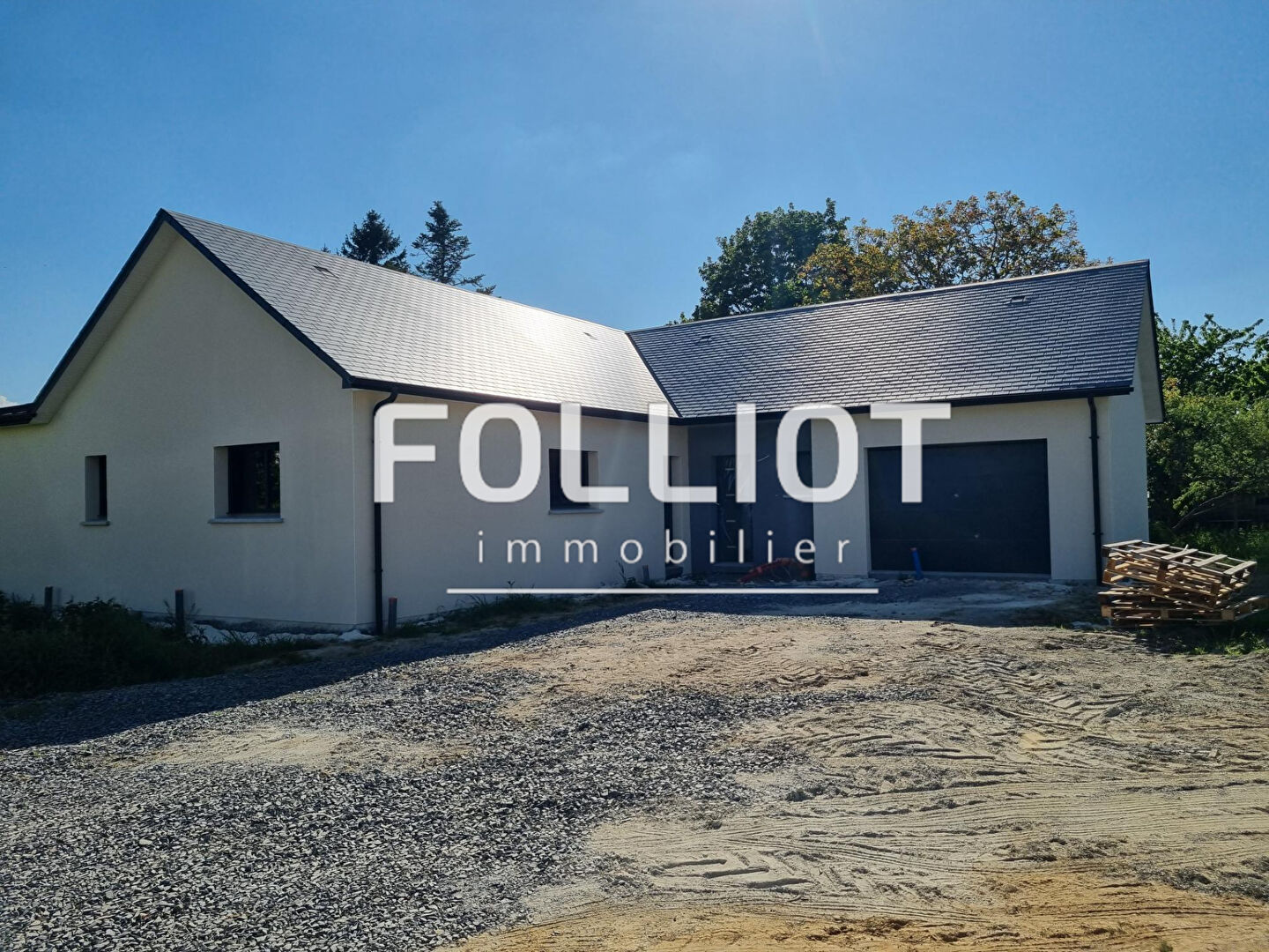 Maison neuve plein centre de Ducey Les Chéris