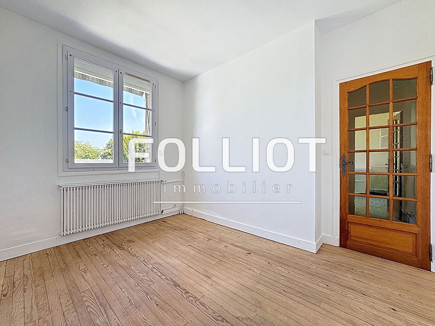 Photo Jolie Maison - T5 115 m² - 3 ch - à Saint-Germain-la-Blanche-Herbe image 3/6