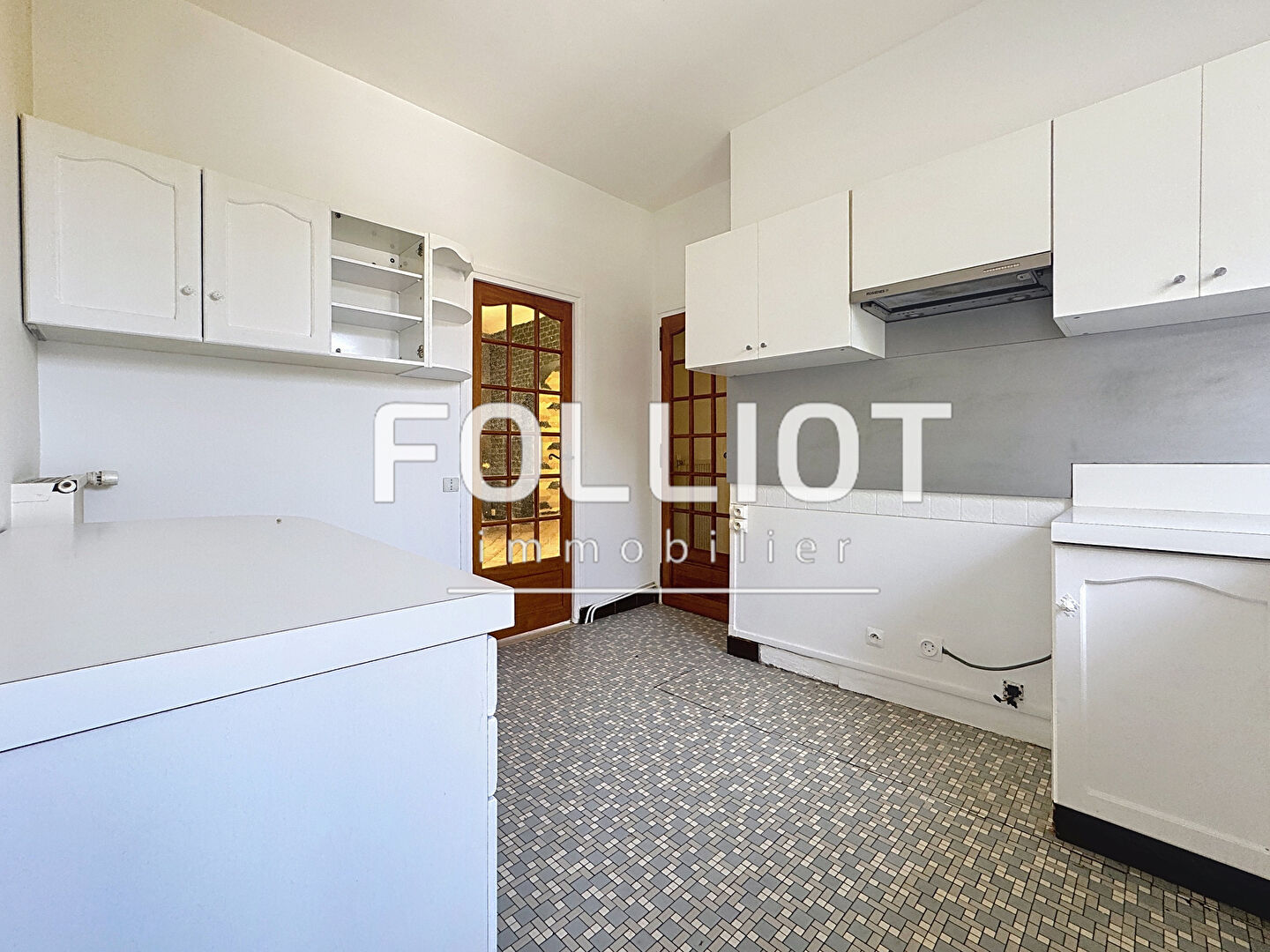 Photo Jolie Maison - T5 115 m² - 3 ch - à Saint-Germain-la-Blanche-Herbe image 6/6