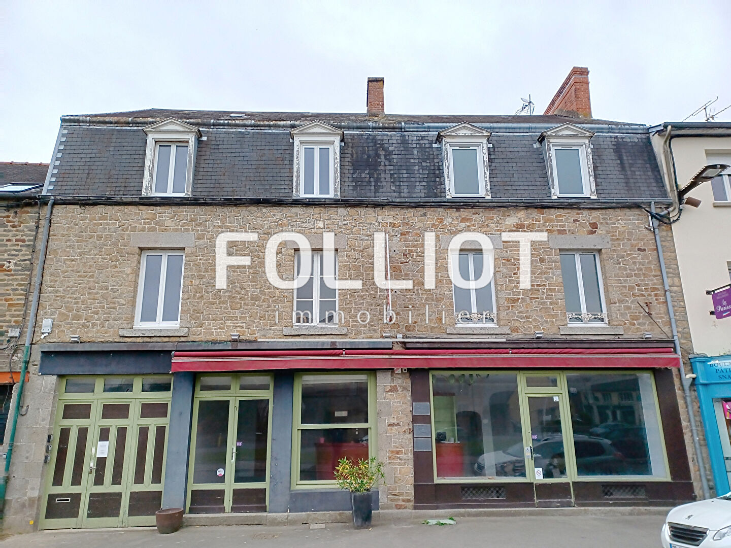 Immeuble Pontorson 15 pièce(s) 290 m2