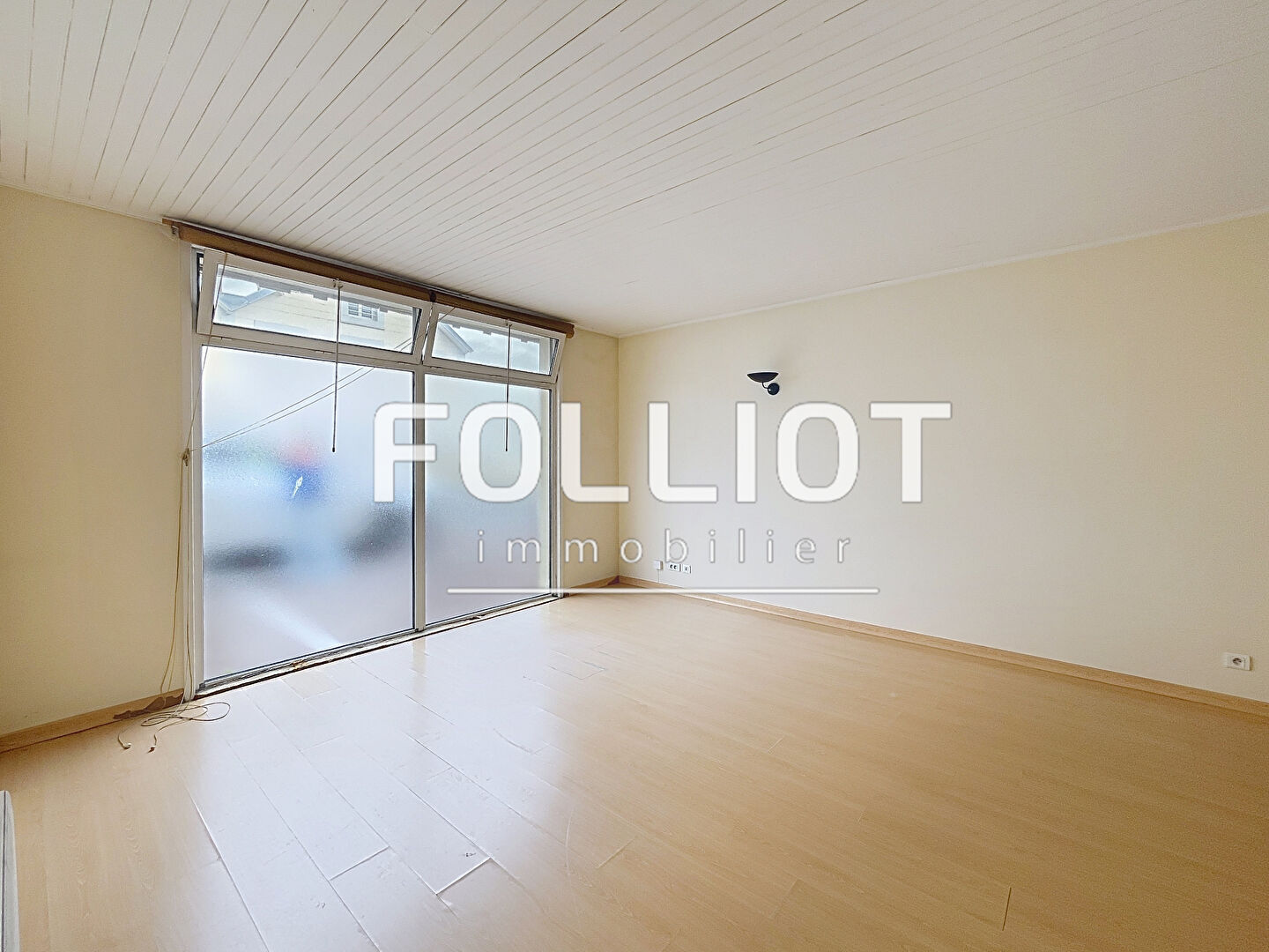 Photo A LOUER Bureaux Donville Les Bains 118 m2 image 1/5