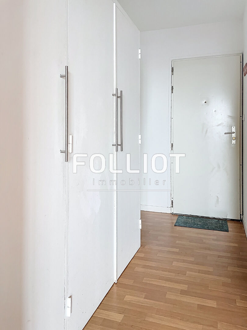 Photo Appartement Granville 2 pièce(s) 32.75 m2 VUE MER image 5/6