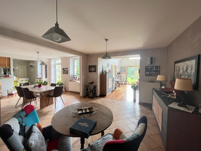 Photo Maison F8 (243 m²) en vente à VIRE NORMANDIE image 3/6