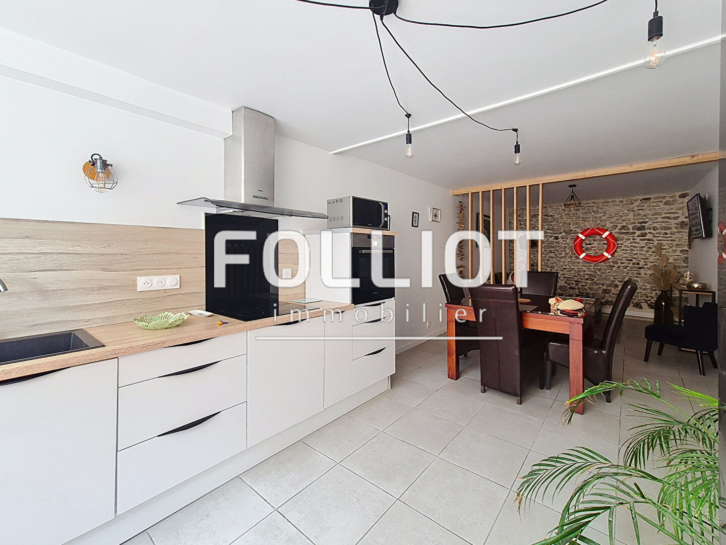 Agence immobilière de CABINET FOLLIOT - BREHAL