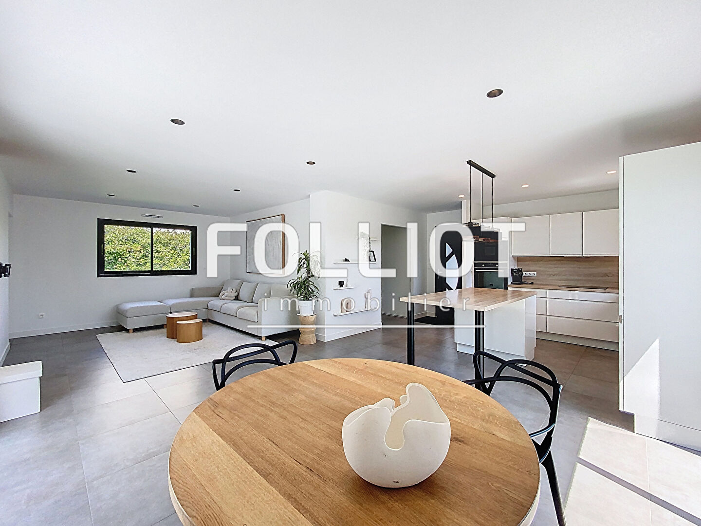 Agence immobilière de 
 CABINET FOLLIOT - Cabinet FOLLIOT - Thury-Harcourt 
