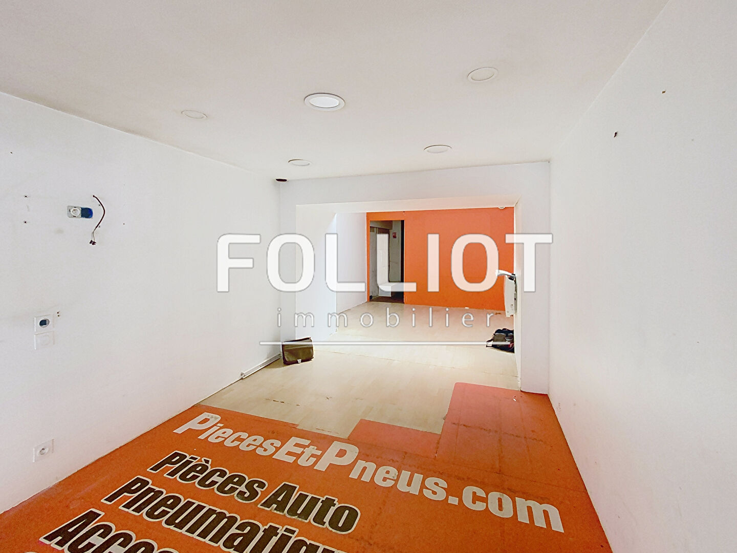Photo Murs commerciaux Granville 85 m2 image 3/6