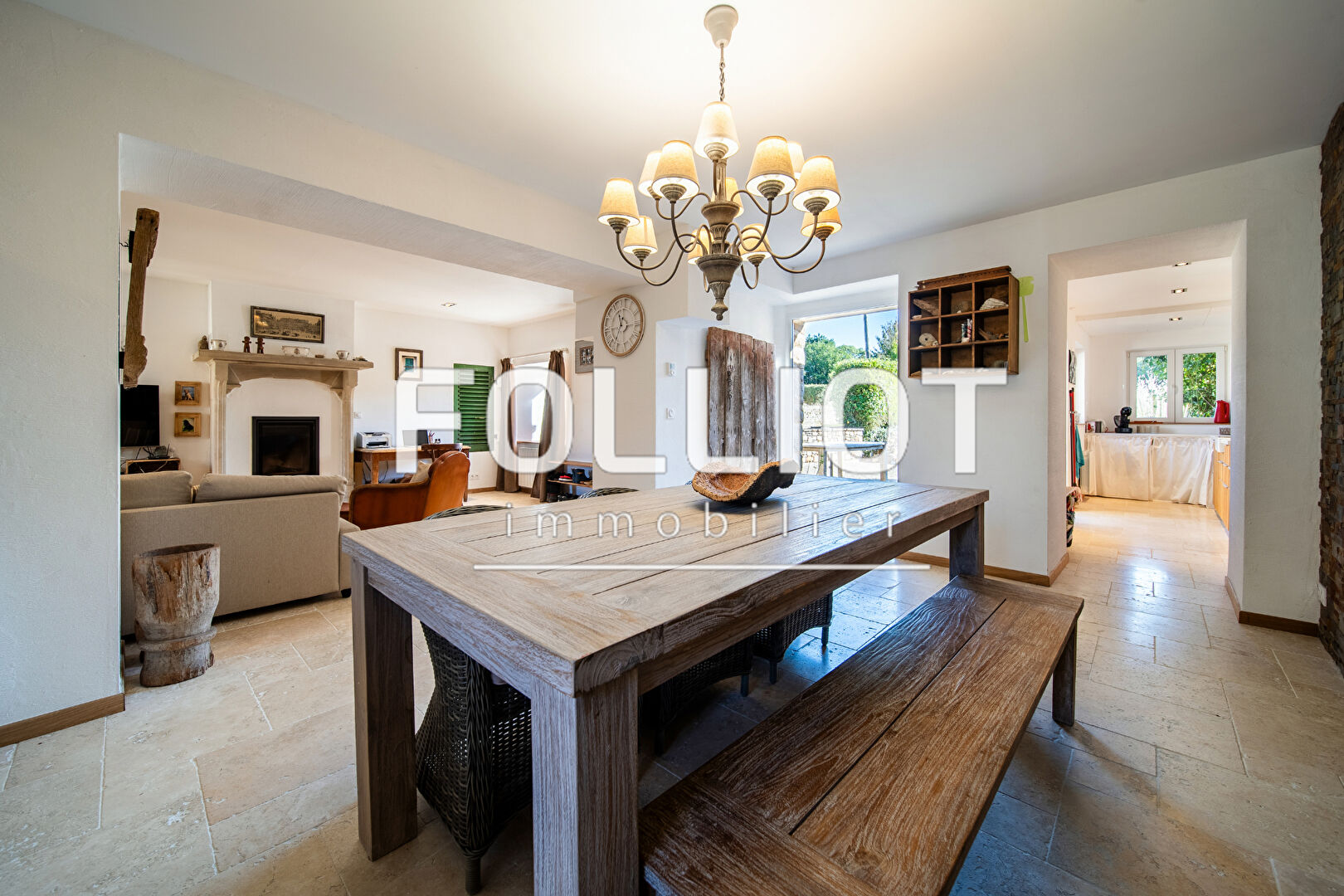 Photo A vendre Maison en pierres pleine de charme avec son gîte indépendant  dans un hameau calme aux Moitiers  d'allonne à seulement cinq minutes de Carteret image 3/6