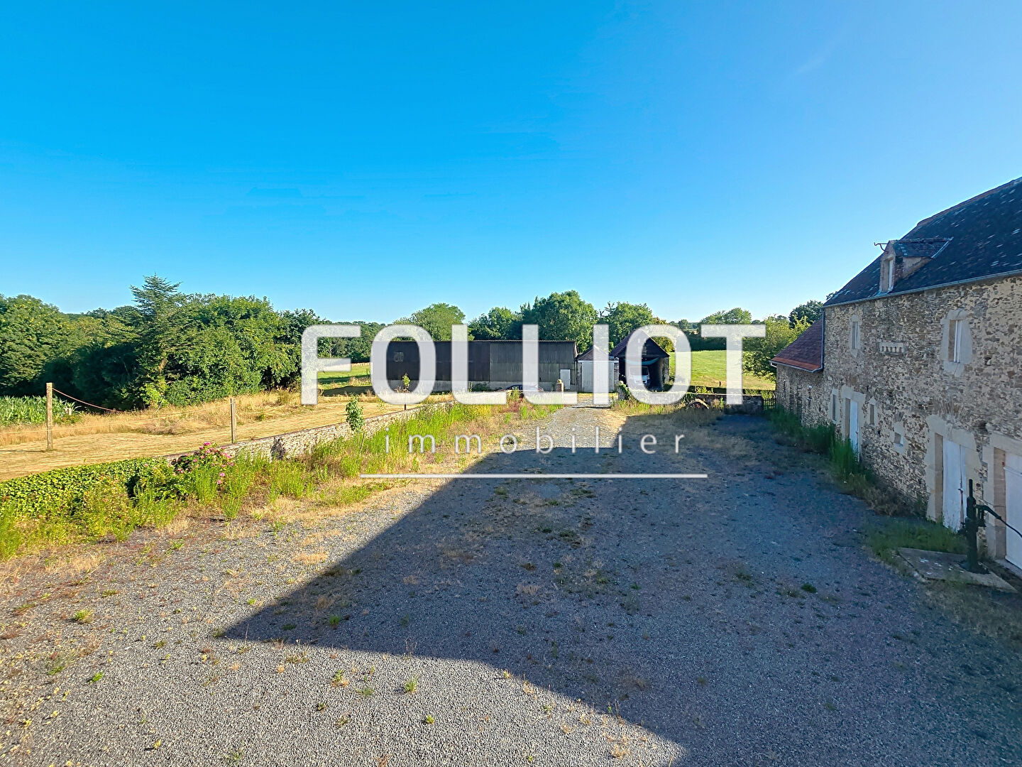 Photo Corps de ferme Le Molay Littry 5 pièce(s),  55 000 m² de terrain avec bâtiments image 3/6