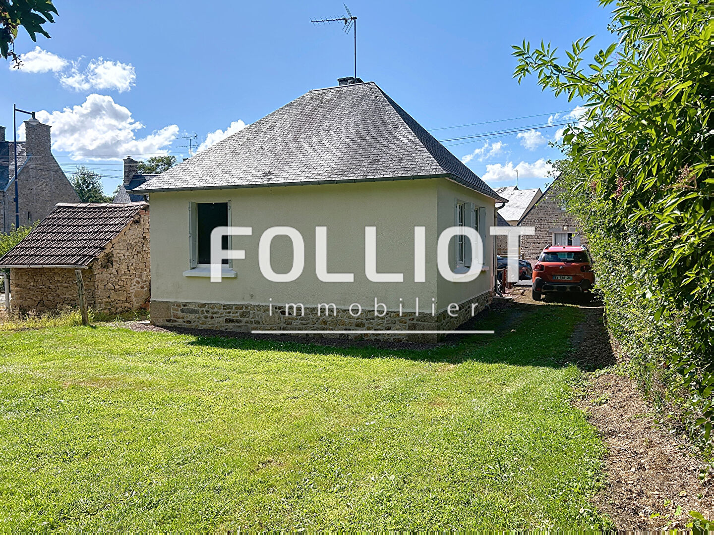 Agence immobilière de CABINET FOLLIOT - SARTILLY
