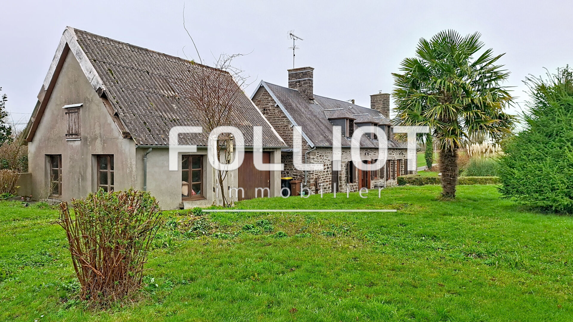 Charmante maison à vendre à Champrepus - 159900