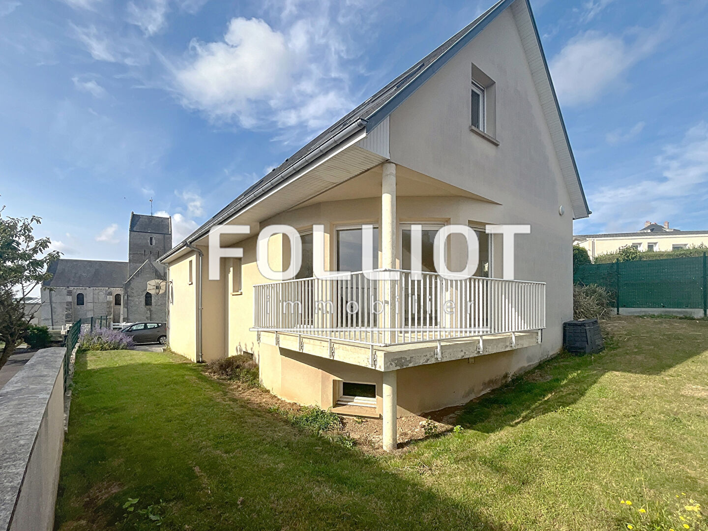 Agence immobilière de 
 CABINET FOLLIOT - Cabinet FOLLIOT - BAYEUX 
