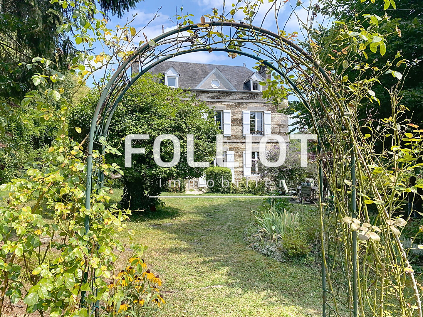 Agence immobilière de 
 CABINET FOLLIOT - Cabinet FOLLIOT - Thury-Harcourt 

