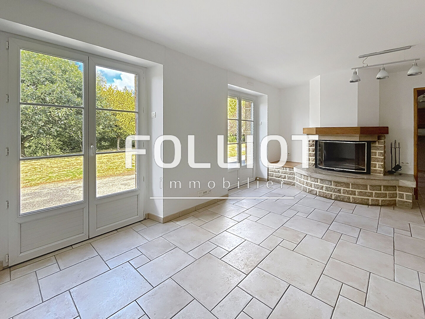 Photo À louer : Maison familiale avec jardin à Fougères - Réf.2512CV image 6/6