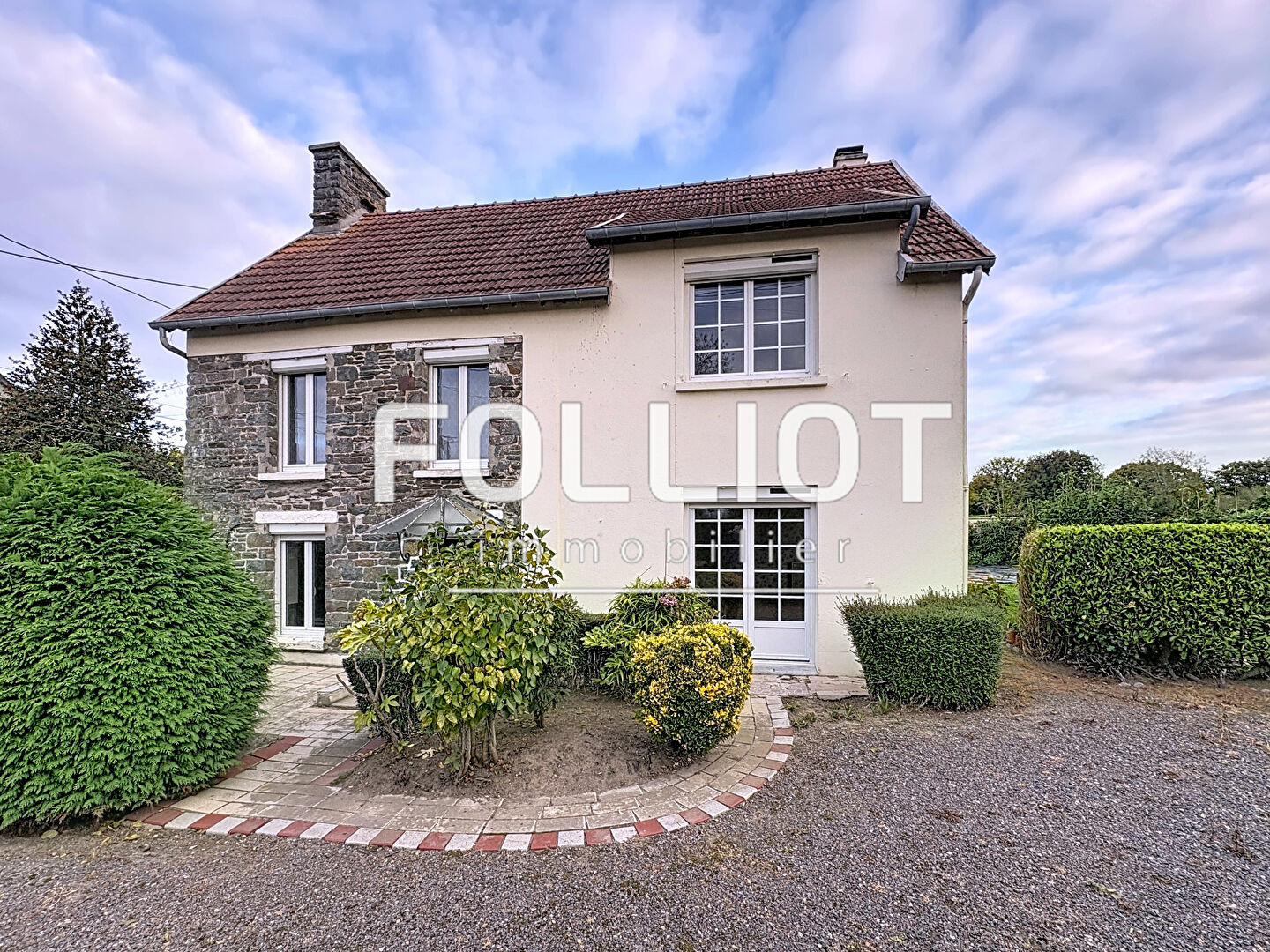 Agence immobilière de CABINET FOLLIOT - TORIGNI SUR VIRE