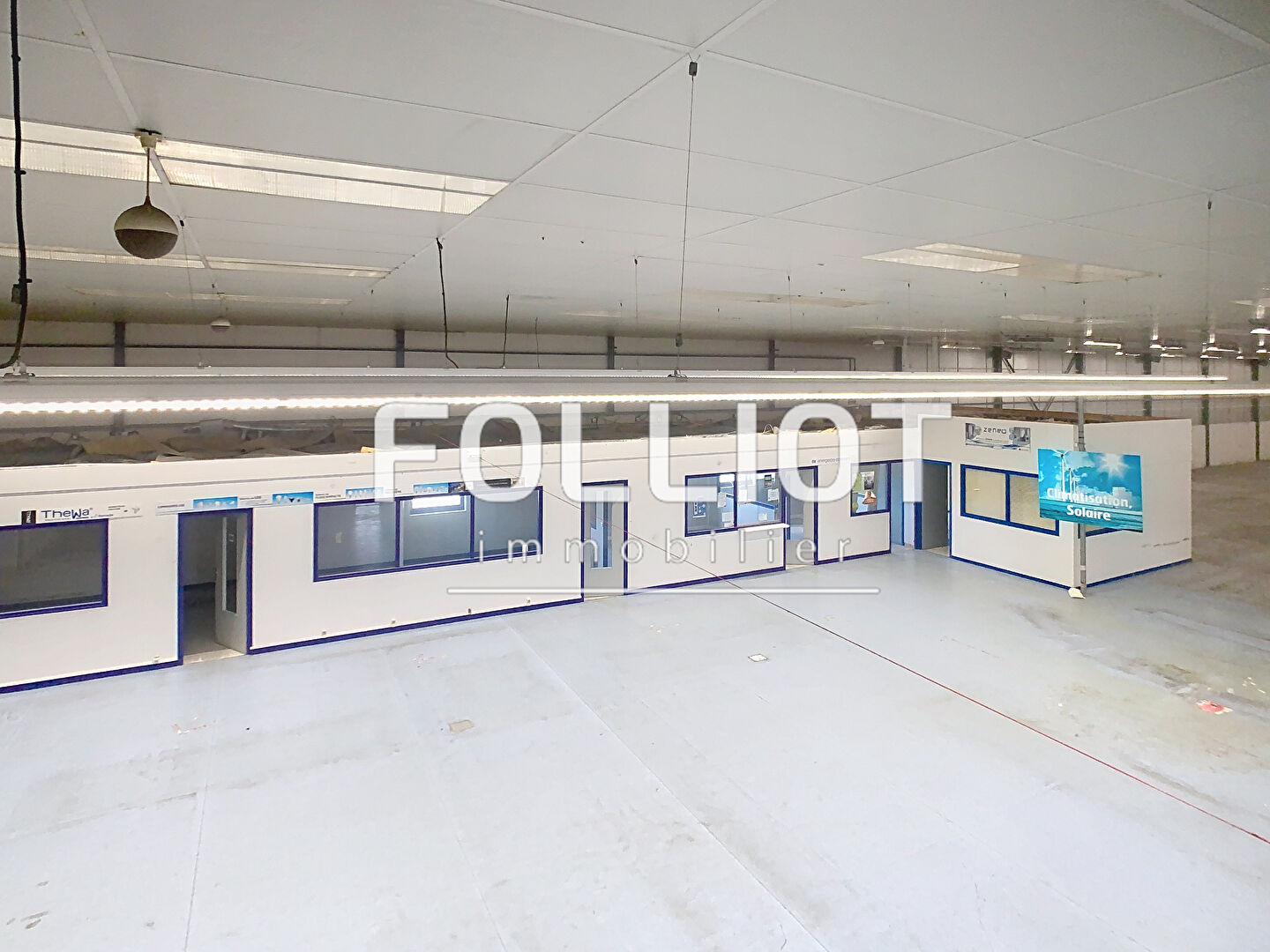 Photo Local commercial Saint-lo 3000 m2 image 4/6