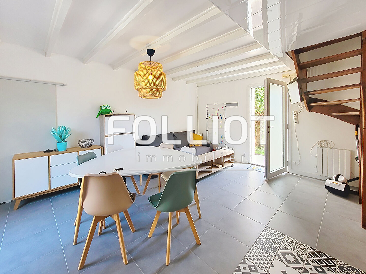 A LOUER nu ou meublé à l'année Maison 4 pièces (46 m2) PIROU