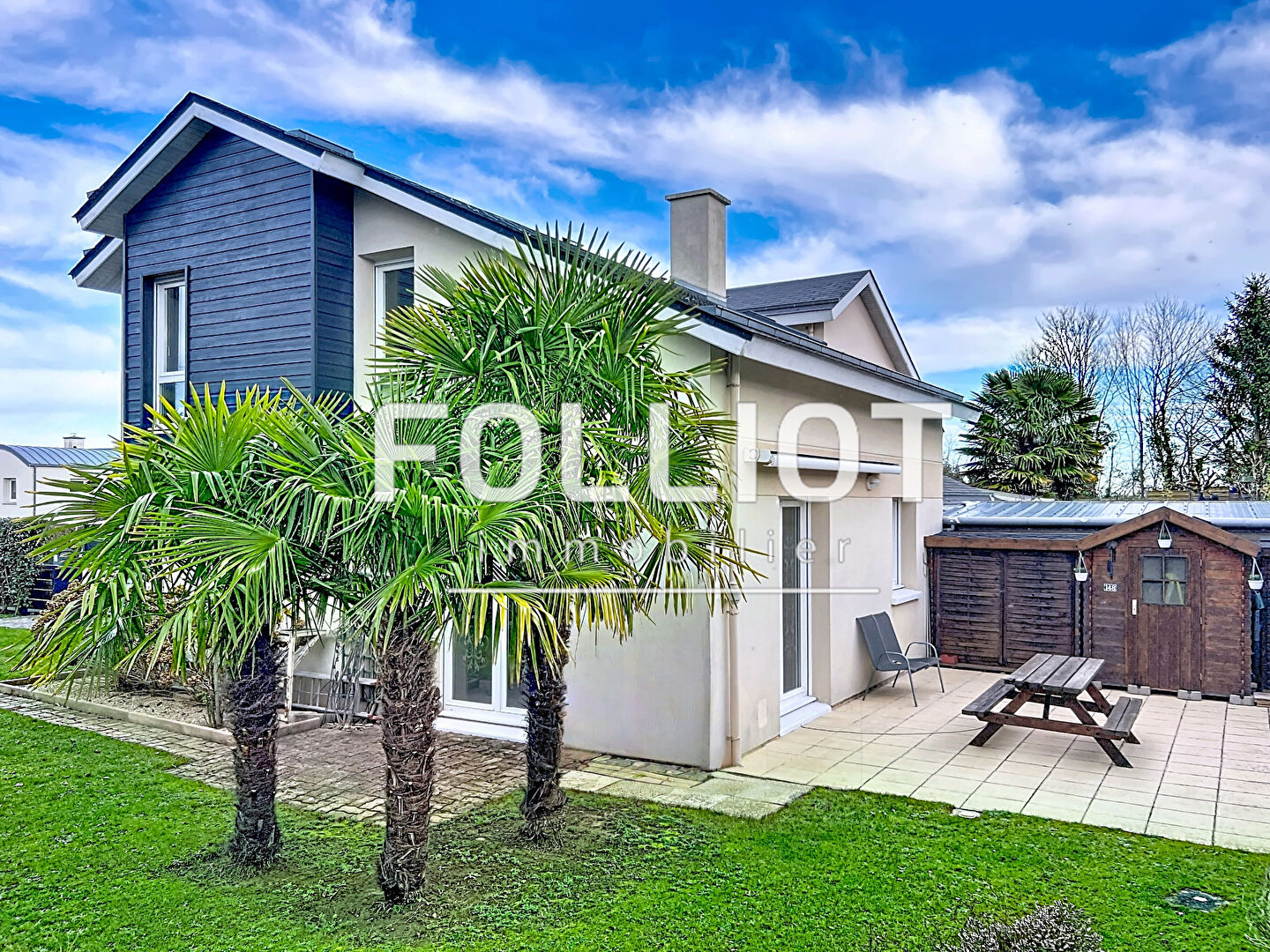 Agence immobilière de 
 CABINET FOLLIOT - Cabinet FOLLIOT - CAEN SAINT SAUVEUR 
