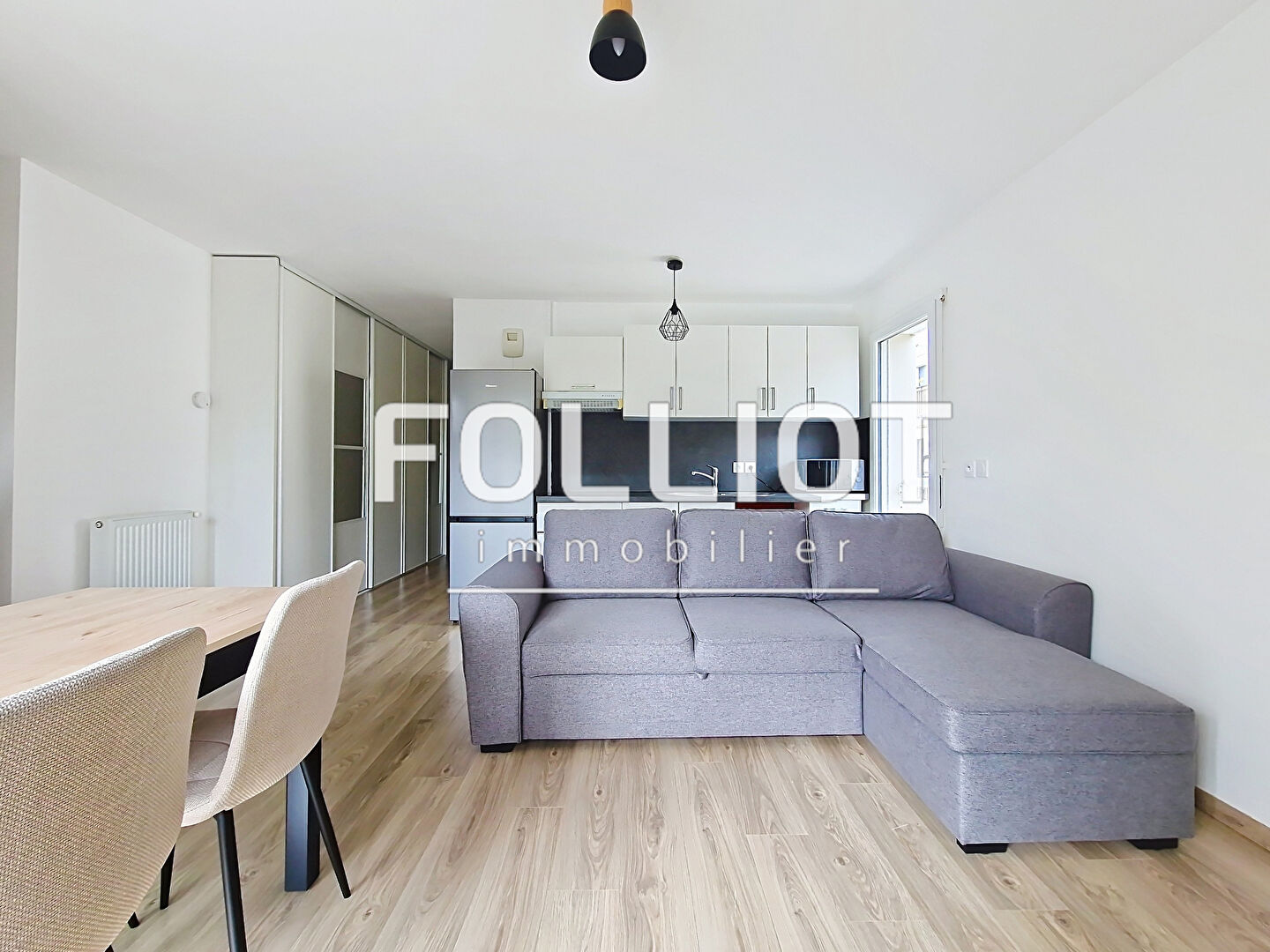 Photo Appartement T2 meublé - 43m2 - LUC SUR MER image 2/6