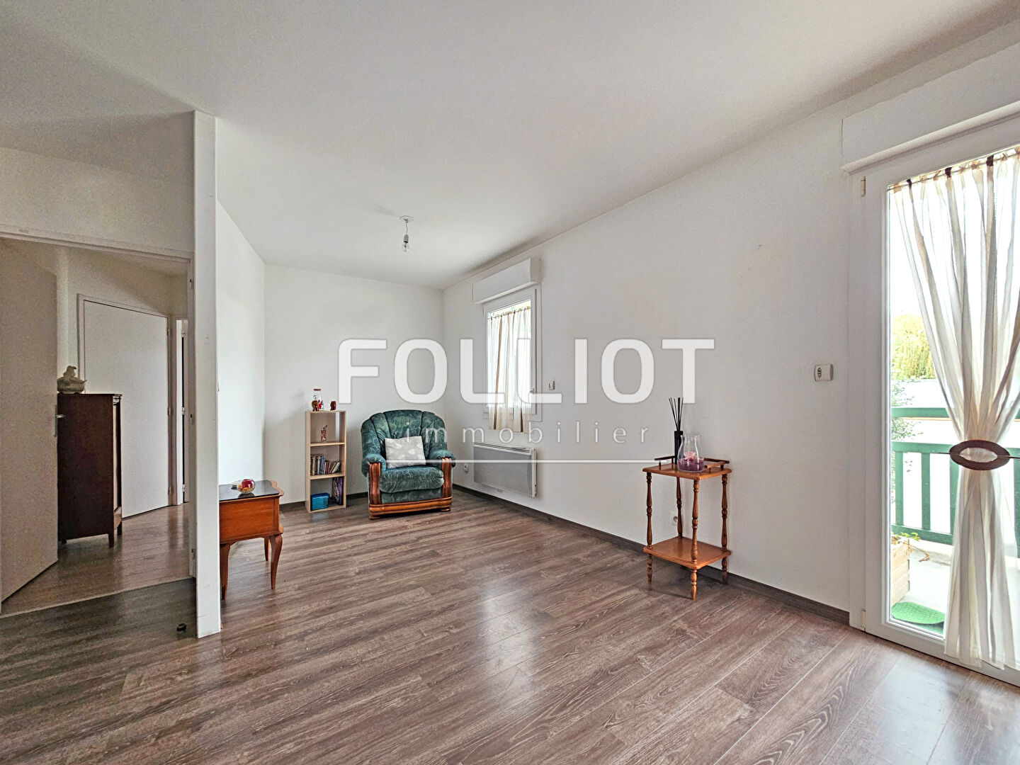 Photo Appartement au centre de Courseulles Sur Mer. avec balcon et garage. image 2/6