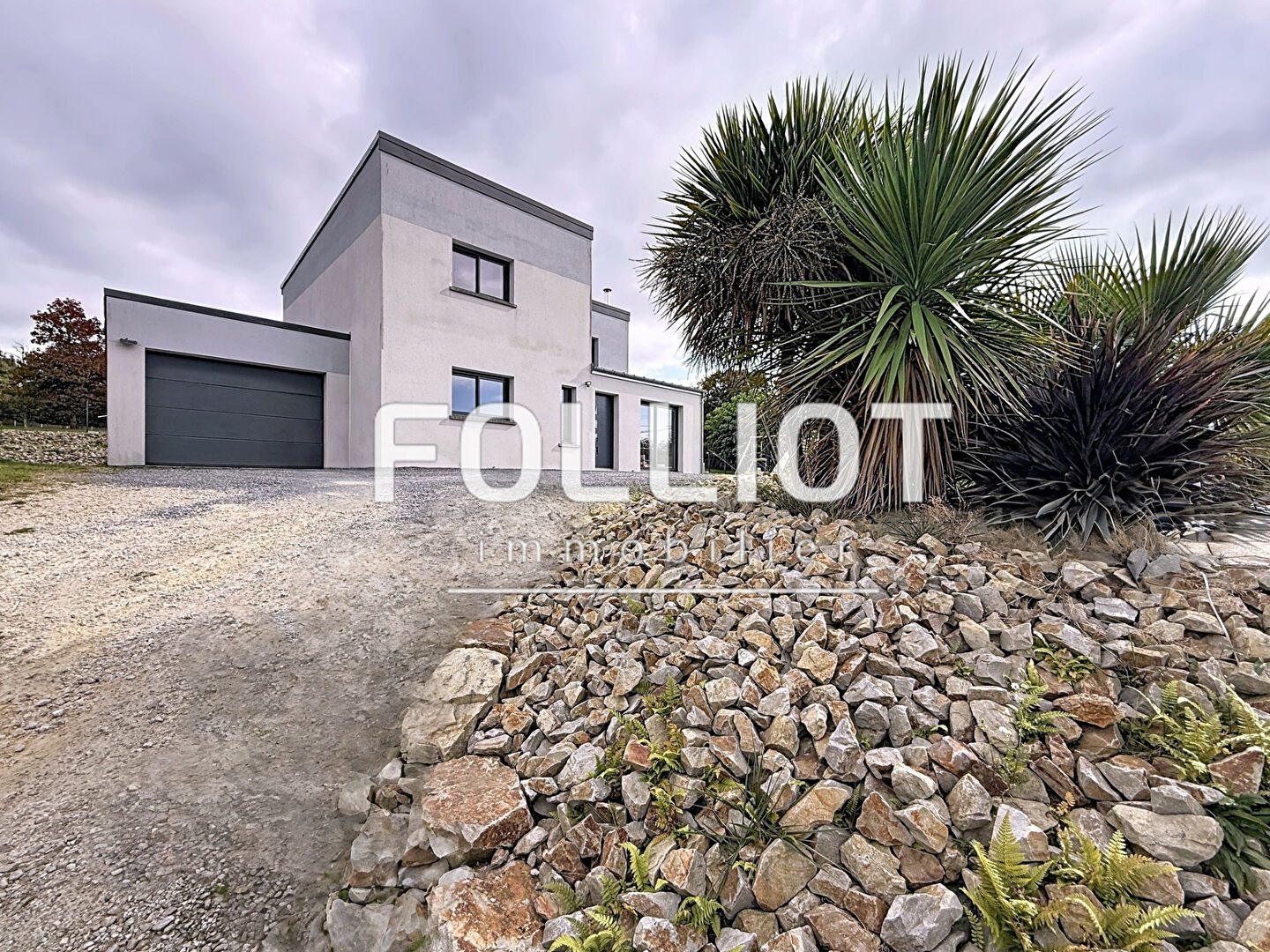 Photo À vendre Maison contemporaine de 2018 à Pierreville selon les normes RT 2012 image 1/6