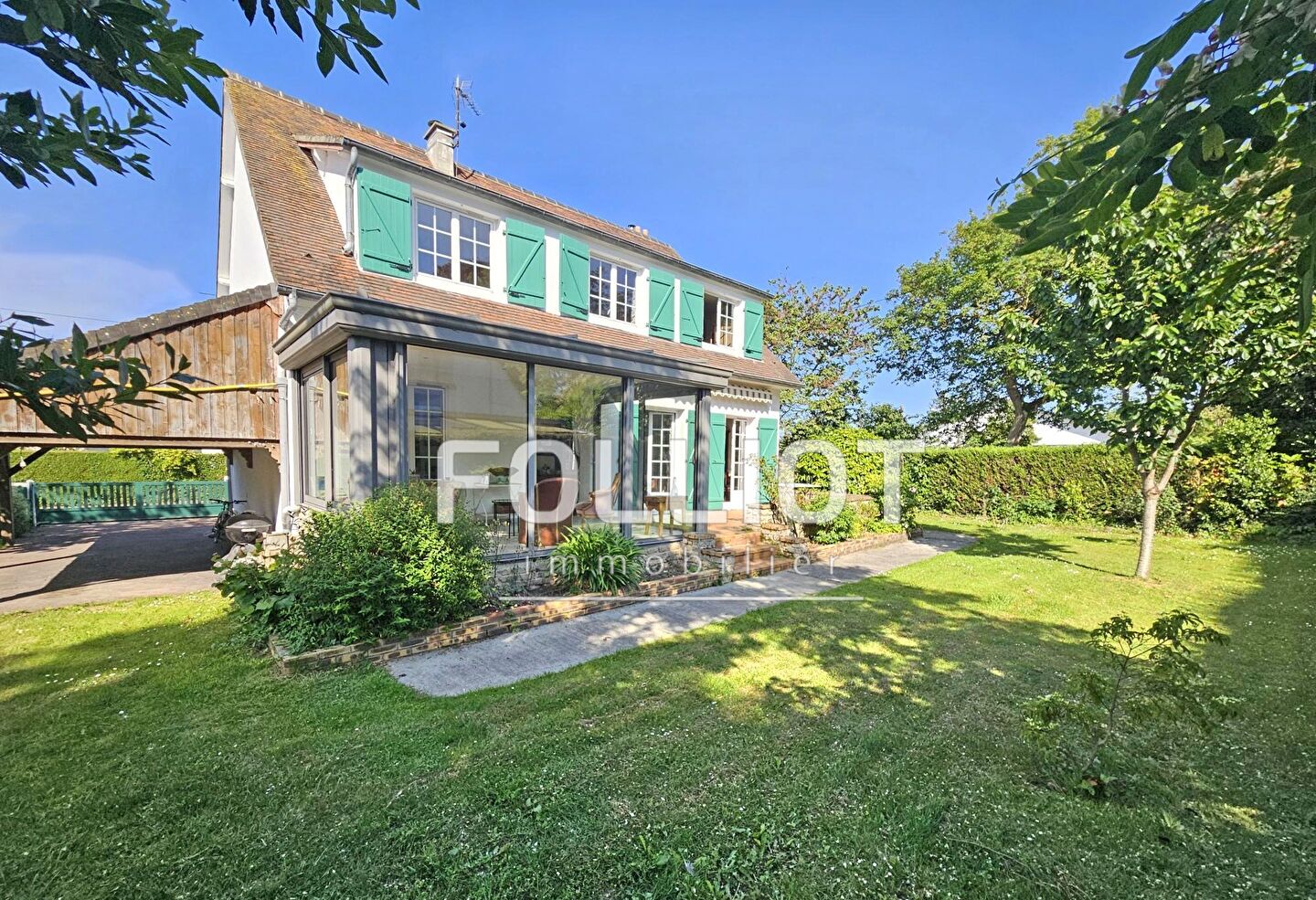 Douvres-la-Délivrande, maison de 160m² de 8 pièces et 4 chambres