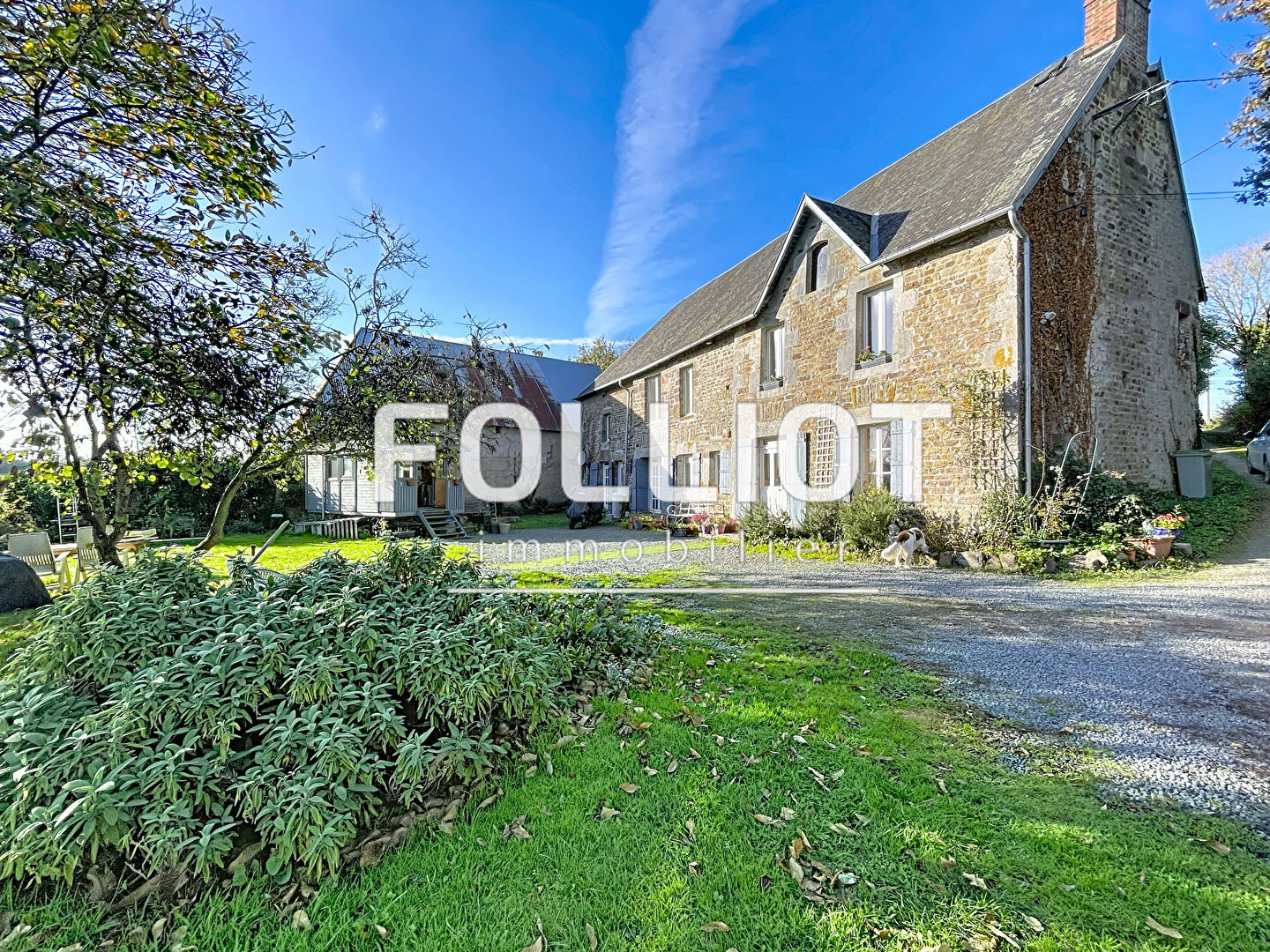 Photo Maison à vendre à Saint Denis le Gast image 2/6