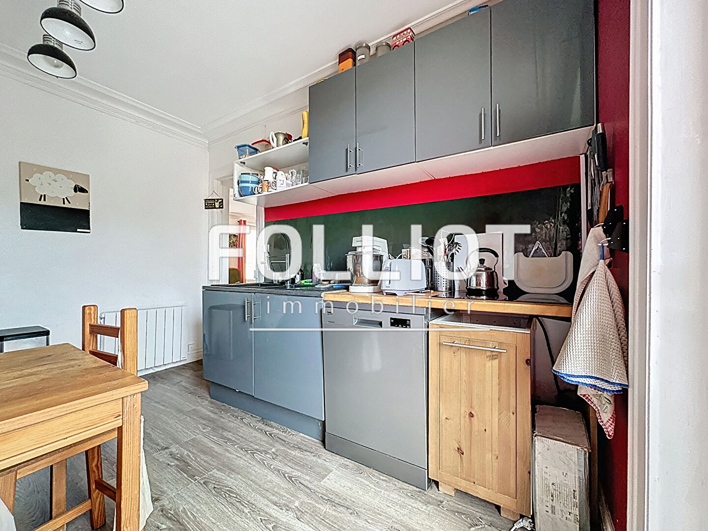 Photo À vendre : Appartement spacieux de 6 pièces à Barneville Carteret image 5/6