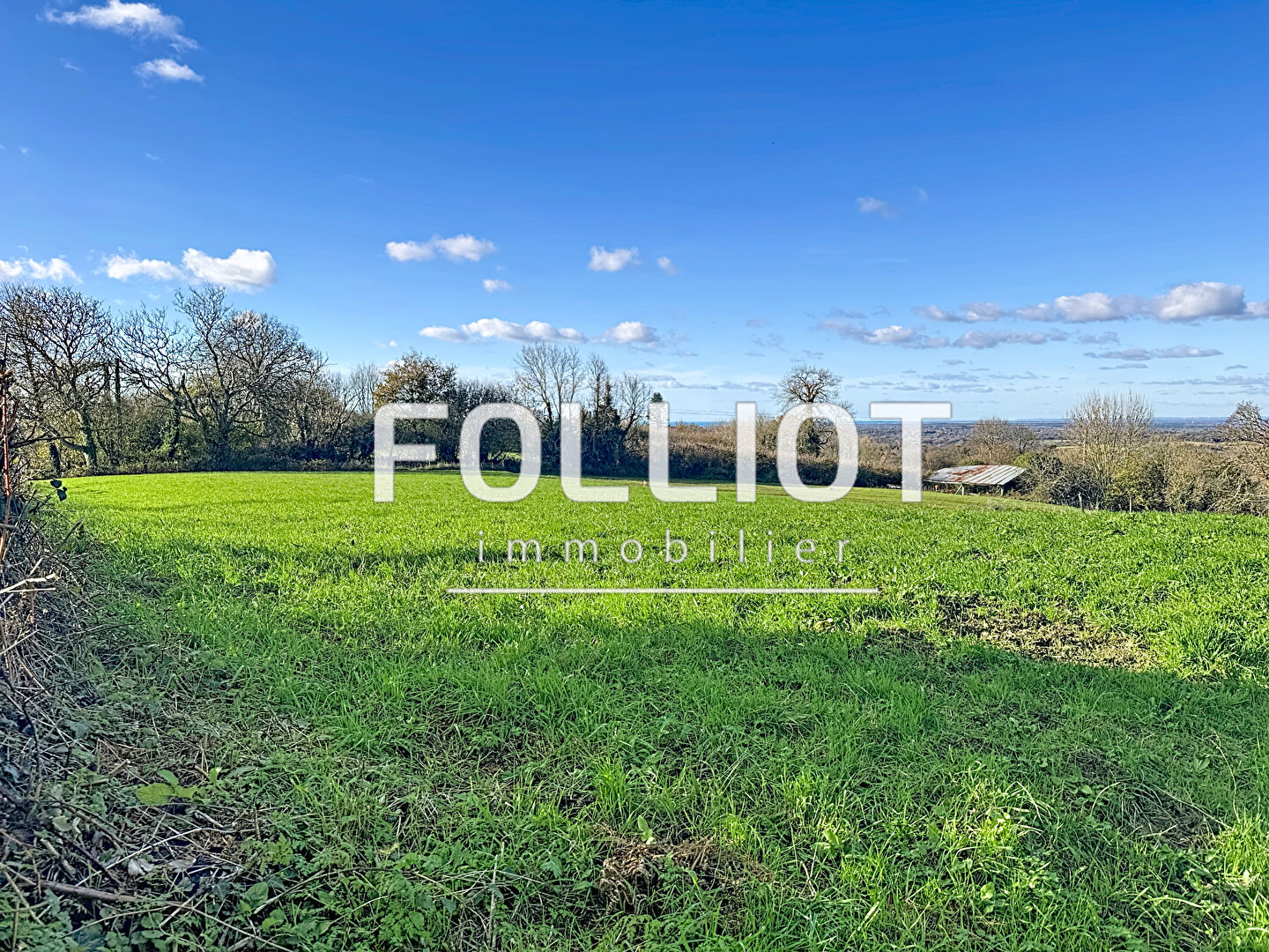 Terrain à bâtir - Vue dégagée sur la campagne & aperçu lointain sur la mer