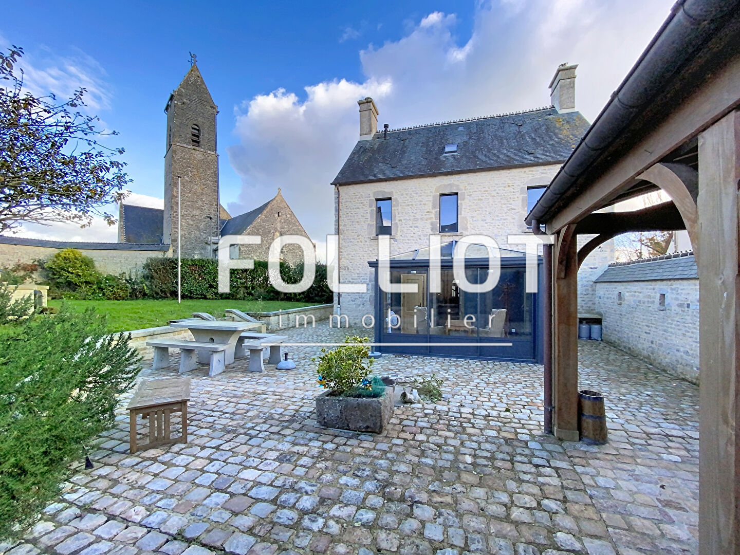 Agence immobilière de CABINET FOLLIOT - CARENTAN