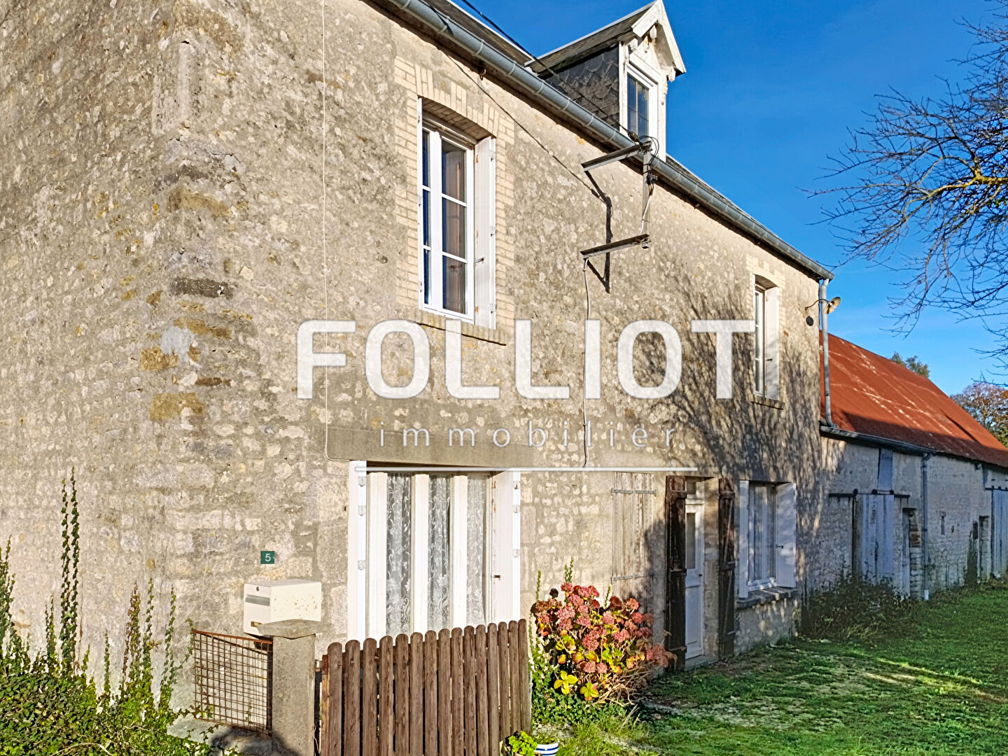 Agence immobilière de CABINET FOLLIOT - CARENTAN