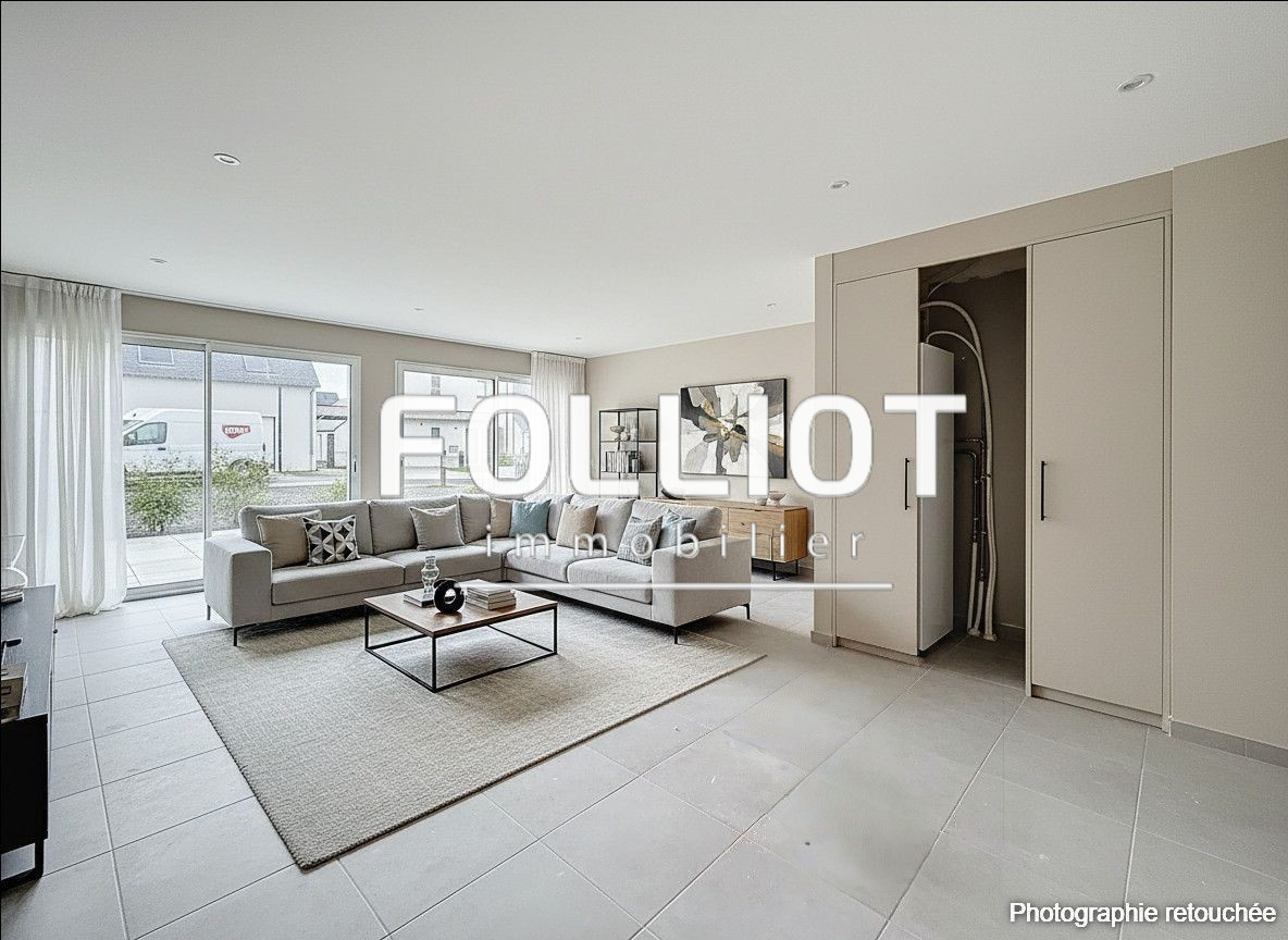 Photo Maison à vendre à Yquelon - 6 pièces, 4 chambres, très bon état image 1/6