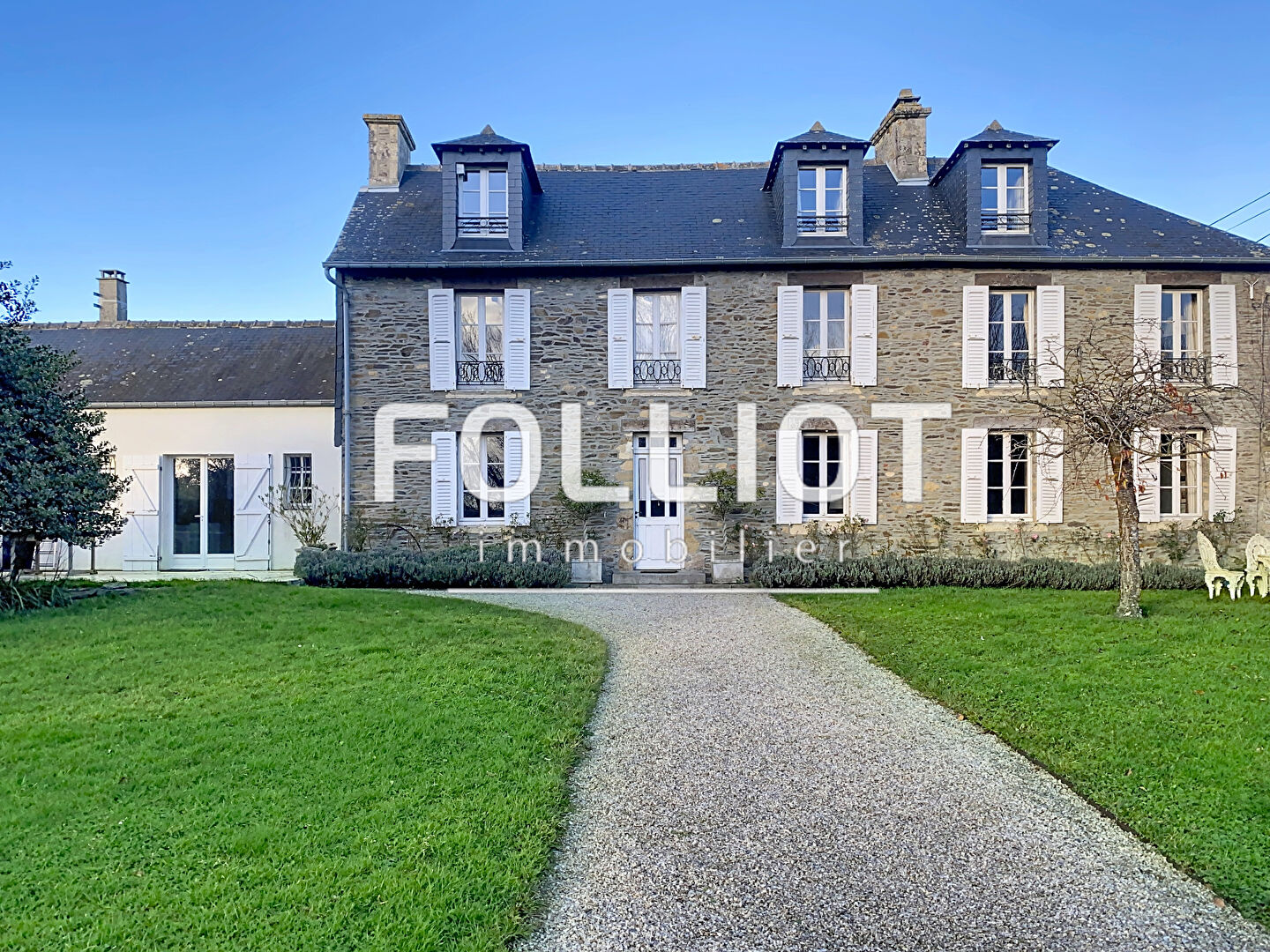 Agence immobilière de 
 CABINET FOLLIOT - Cabinet FOLLIOT - Thury-Harcourt 
