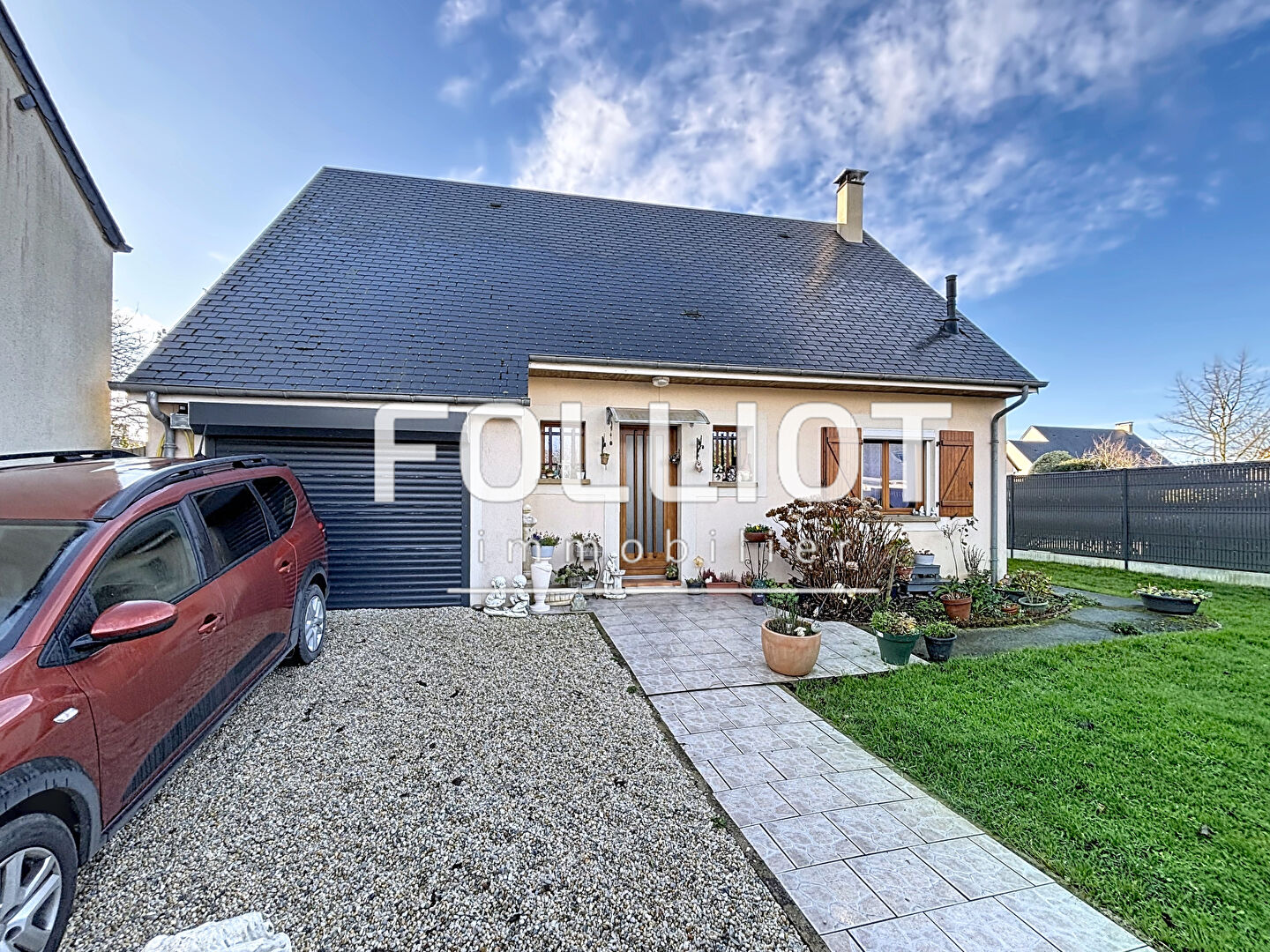 Agence immobilière de 
 CABINET FOLLIOT - Cabinet FOLLIOT - BAYEUX 
