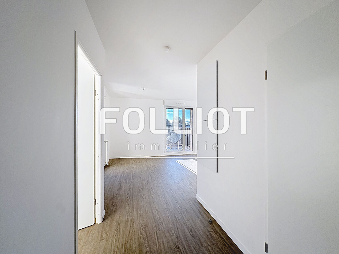 Agence immobilière de 
 CABINET FOLLIOT - Cabinet FOLLIOT - BAYEUX 
