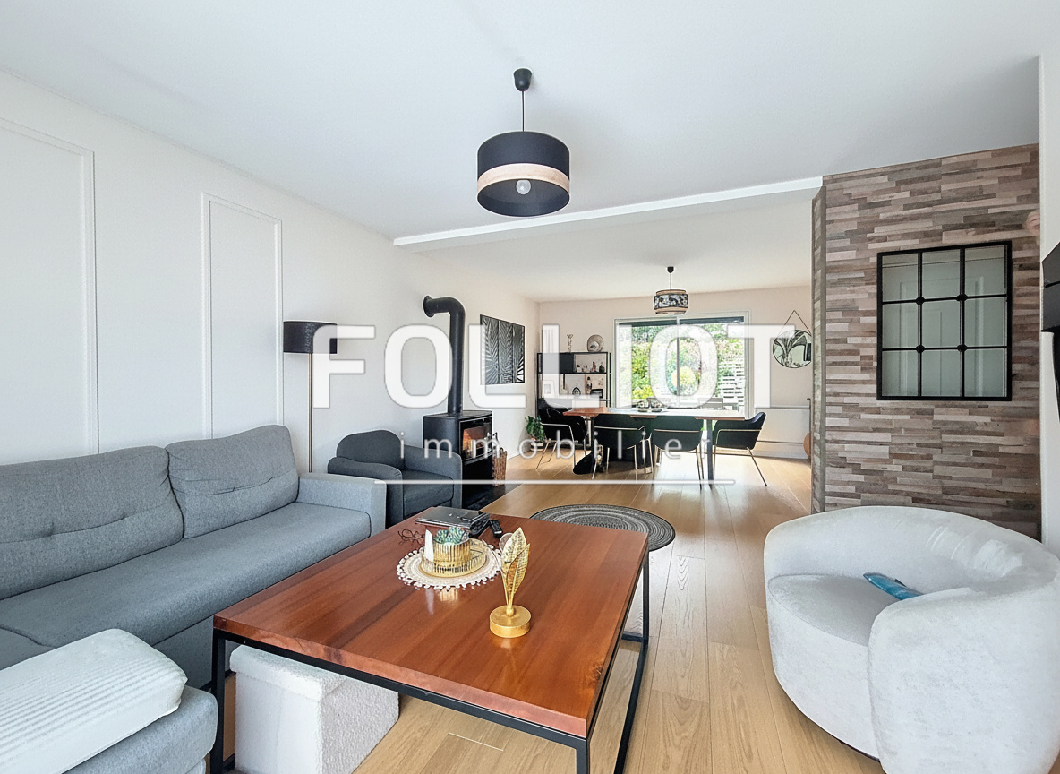 Agence immobilière de 
 CABINET FOLLIOT - Cabinet FOLLIOT - CAEN SAINT SAUVEUR 
