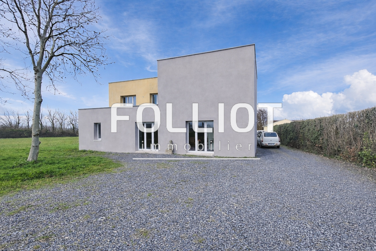 Agence immobilière de 
 CABINET FOLLIOT - Cabinet FOLLIOT - BAYEUX 
