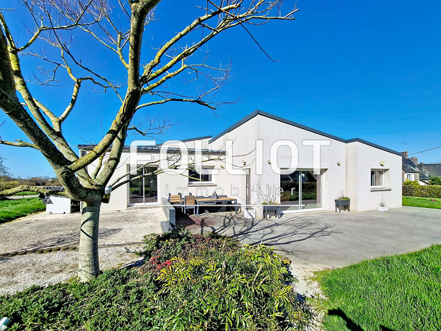 Agence immobilière de CABINET FOLLIOT - BREHAL