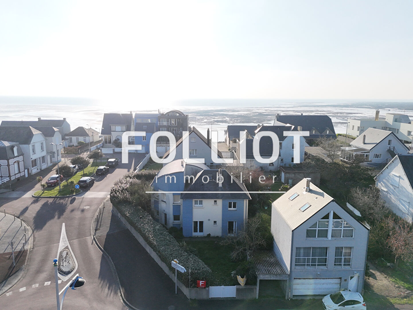 Agence immobilière de CABINET FOLLIOT - AGON-COUTAINVILLE